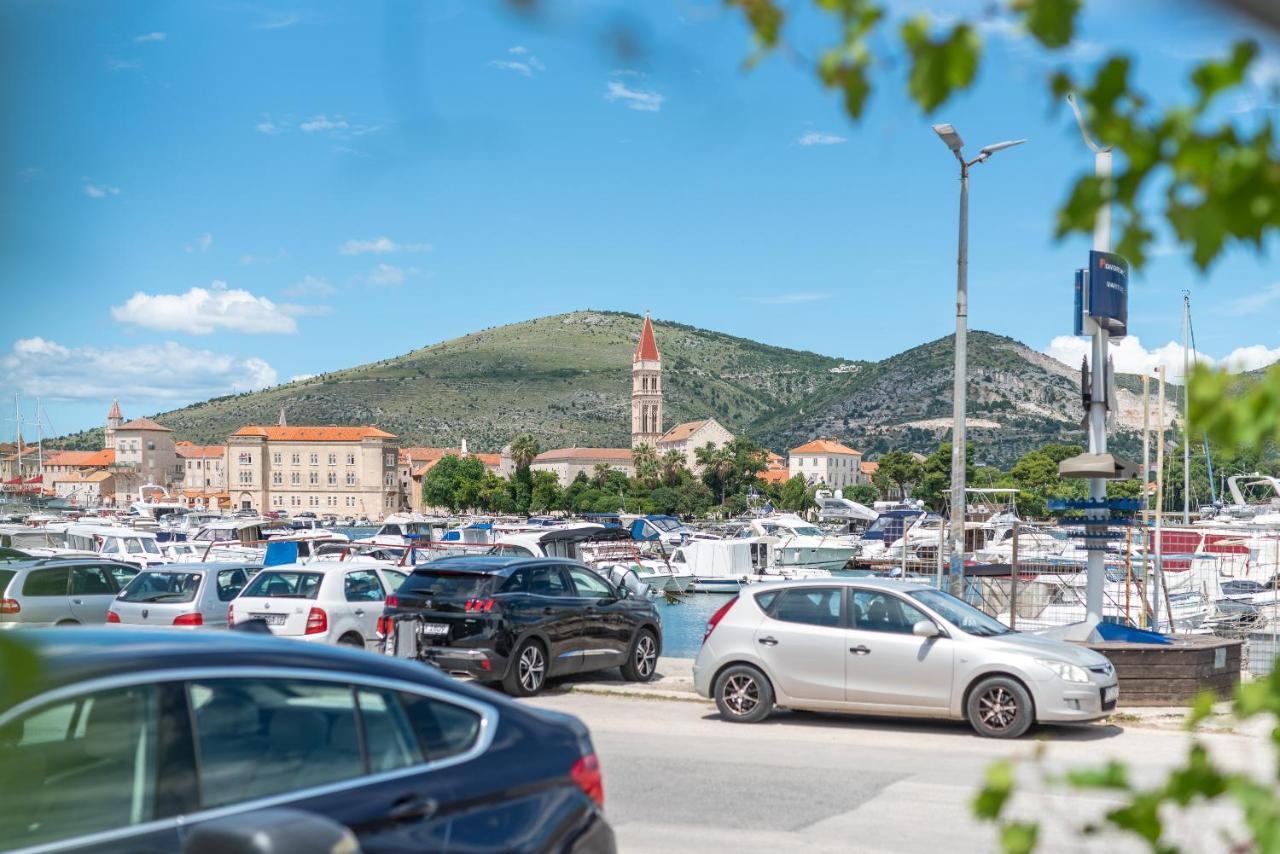 Apartments Bozan Trogir Exterior photo