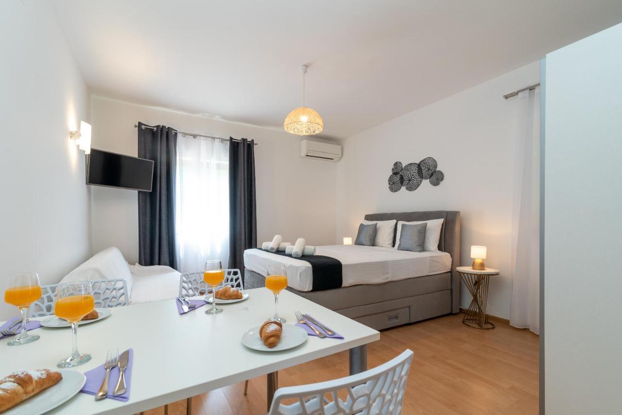 Apartments Bozan Trogir Exterior photo