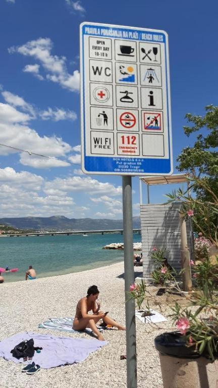 Apartments Bozan Trogir Exterior photo